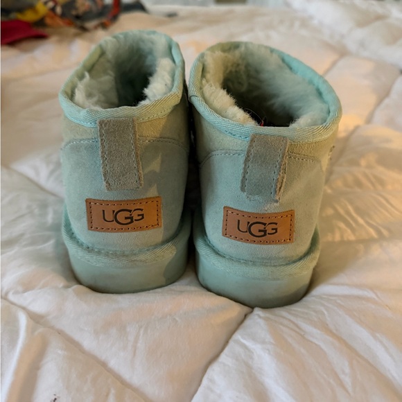 Women’s Mini Ugg Boots - Picture 2 of 5